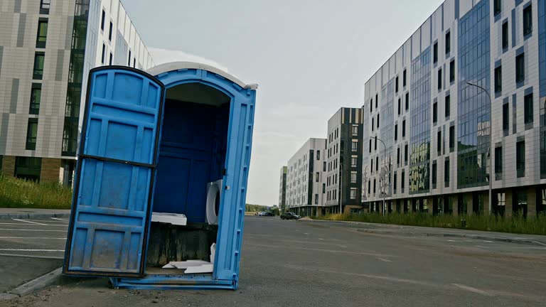 Best VIP or Luxury Restroom Trailers  in Auxvasse, MO